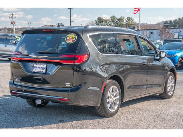 2021 Chrysler Pacifica Touring-L