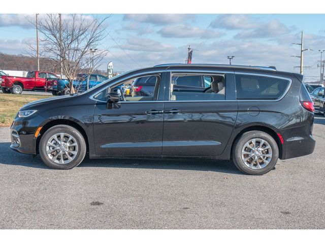 2021 Chrysler Pacifica Touring-L