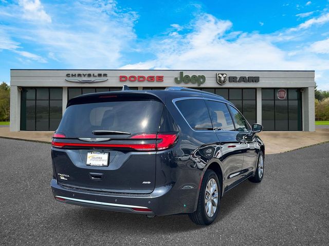 2021 Chrysler Pacifica Touring-L