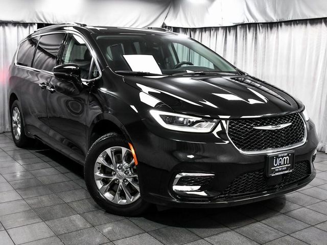 2021 Chrysler Pacifica Touring-L