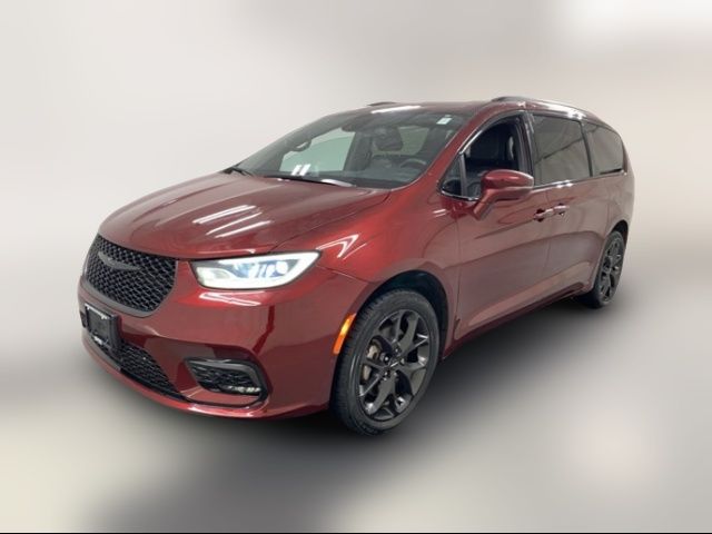 2021 Chrysler Pacifica Touring-L