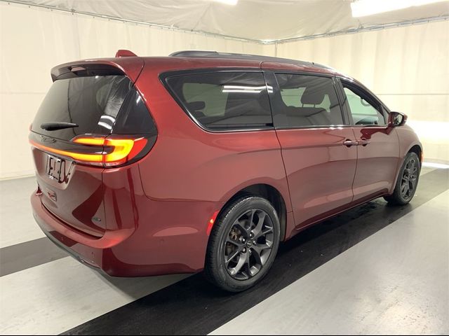 2021 Chrysler Pacifica Touring-L