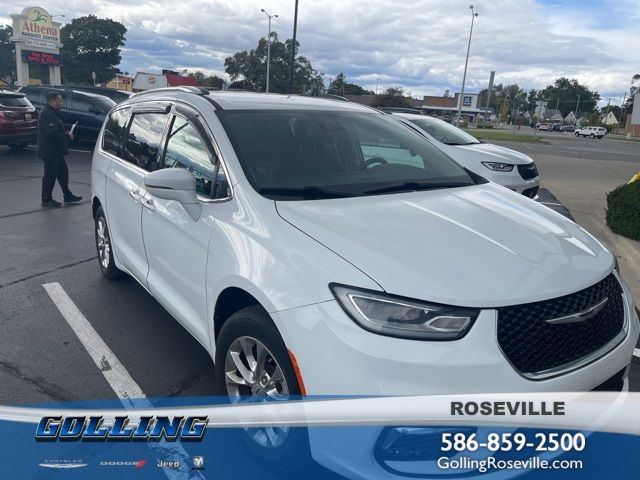 2021 Chrysler Pacifica Touring-L