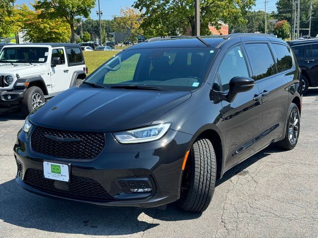 2021 Chrysler Pacifica Touring-L