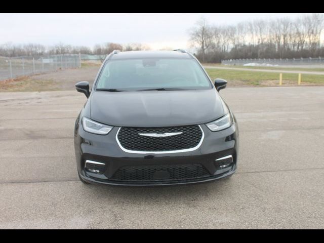 2021 Chrysler Pacifica Touring-L