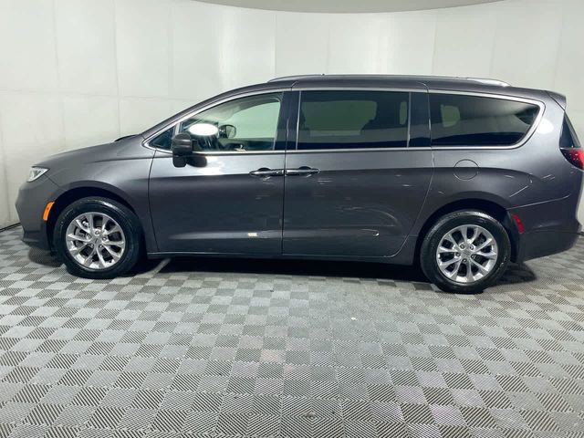 2021 Chrysler Pacifica Touring-L