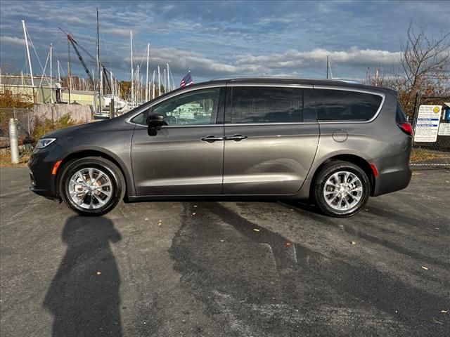 2021 Chrysler Pacifica Touring-L