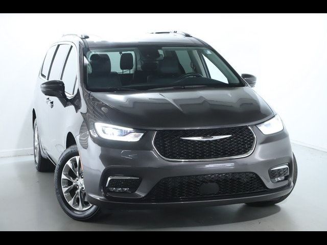 2021 Chrysler Pacifica Touring-L