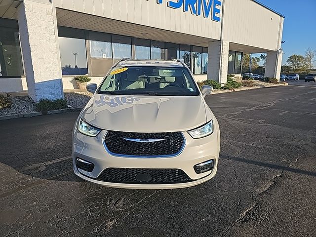 2021 Chrysler Pacifica Touring-L