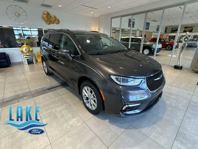 2021 Chrysler Pacifica Touring-L