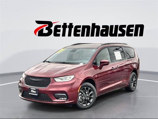 2021 Chrysler Pacifica Touring-L