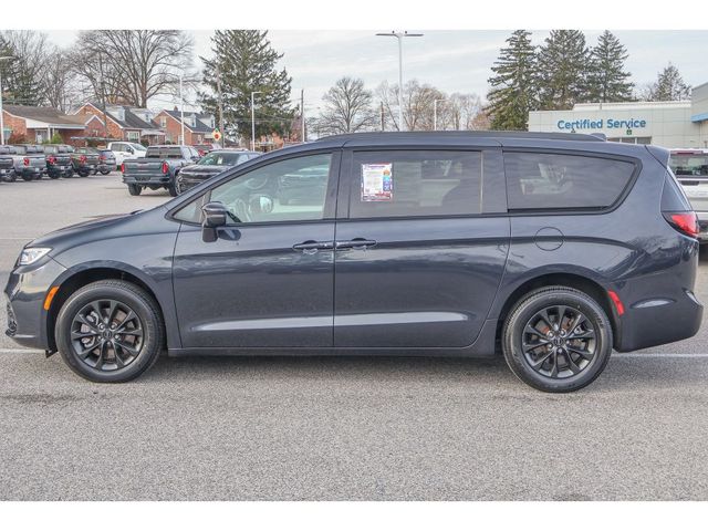 2021 Chrysler Pacifica Touring-L