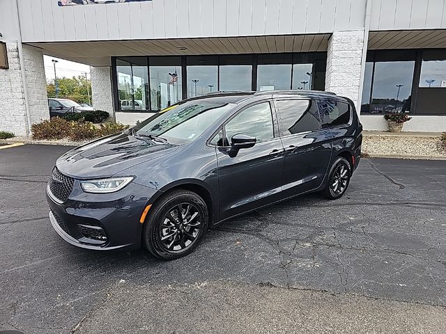 2021 Chrysler Pacifica Touring-L