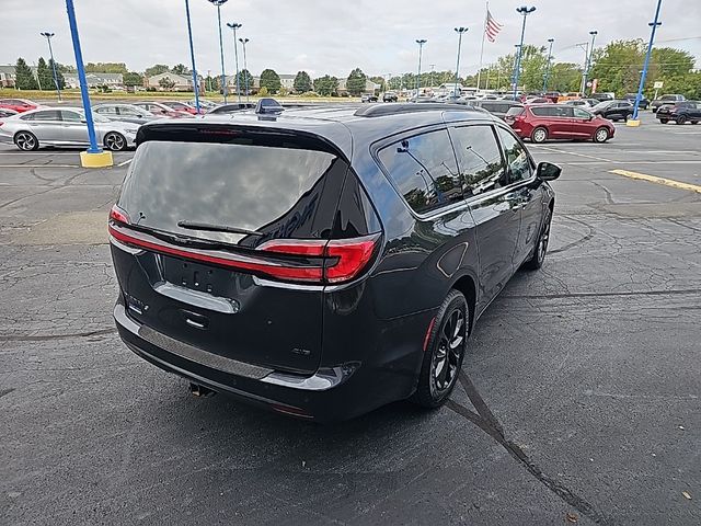 2021 Chrysler Pacifica Touring-L