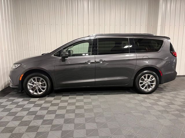 2021 Chrysler Pacifica Touring-L