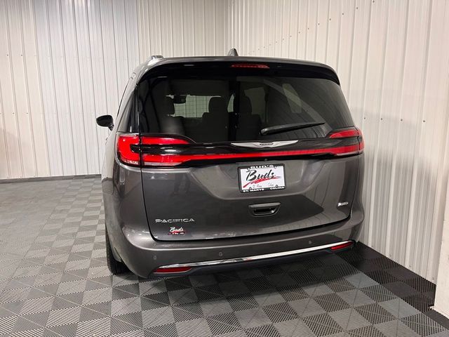 2021 Chrysler Pacifica Touring-L