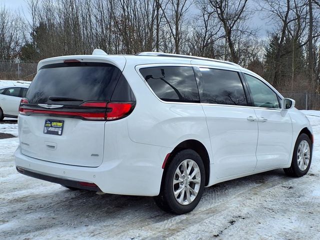 2021 Chrysler Pacifica Touring-L