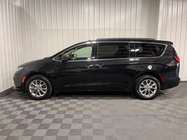 2021 Chrysler Pacifica Touring-L