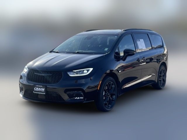 2021 Chrysler Pacifica Touring-L