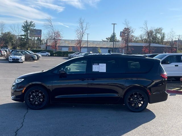 2021 Chrysler Pacifica Touring-L