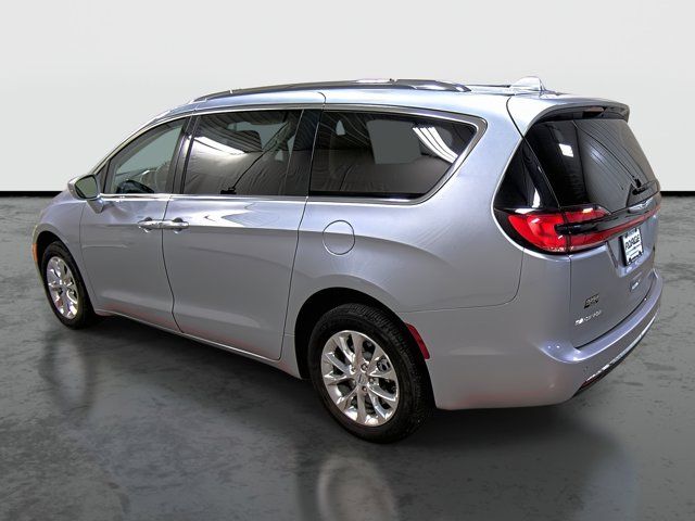 2021 Chrysler Pacifica Touring-L