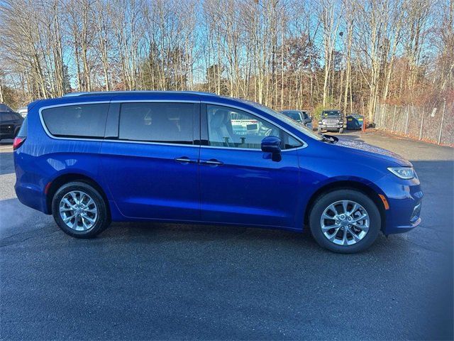 2021 Chrysler Pacifica Touring-L