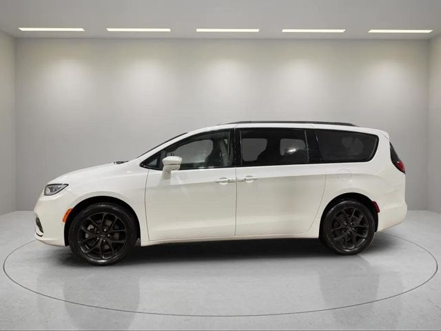 2021 Chrysler Pacifica Touring-L