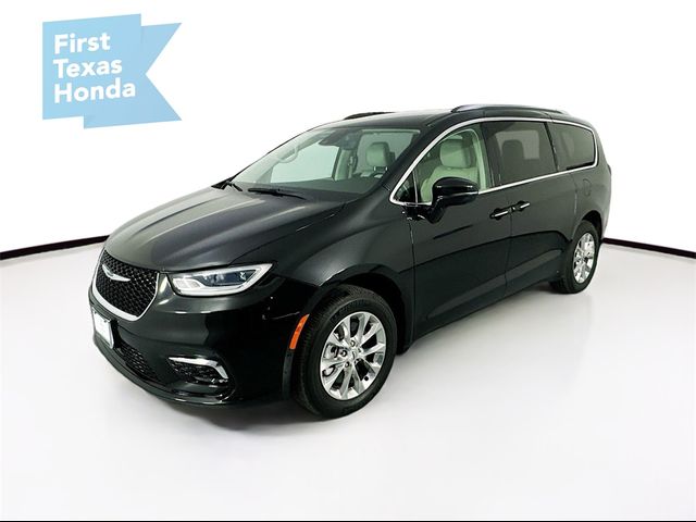 2021 Chrysler Pacifica Touring-L