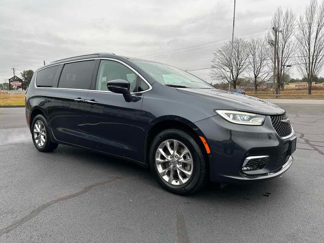 2021 Chrysler Pacifica Touring-L