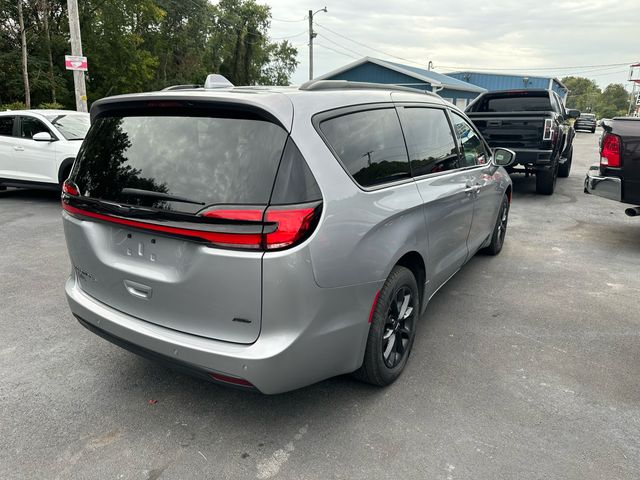 2021 Chrysler Pacifica Touring-L