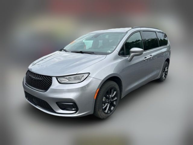 2021 Chrysler Pacifica Touring-L