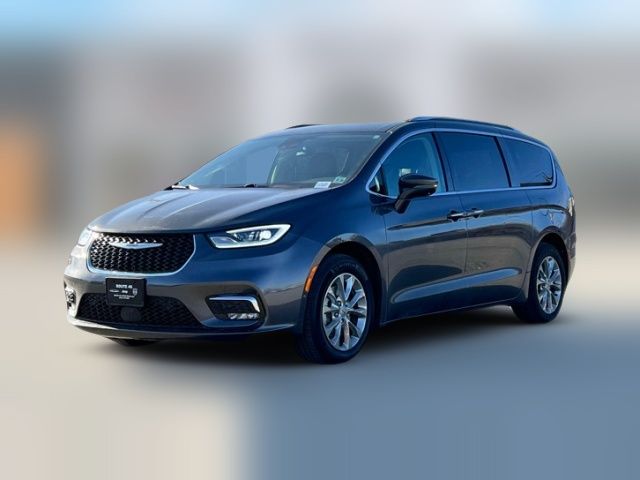 2021 Chrysler Pacifica Touring-L