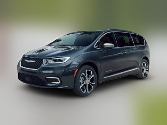 2021 Chrysler Pacifica Touring-L