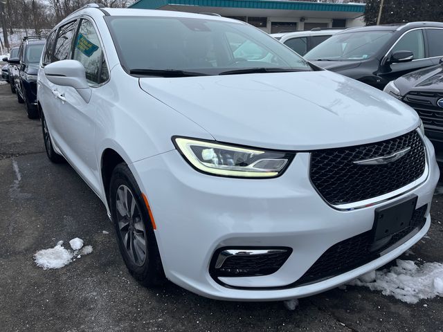 2021 Chrysler Pacifica Touring-L