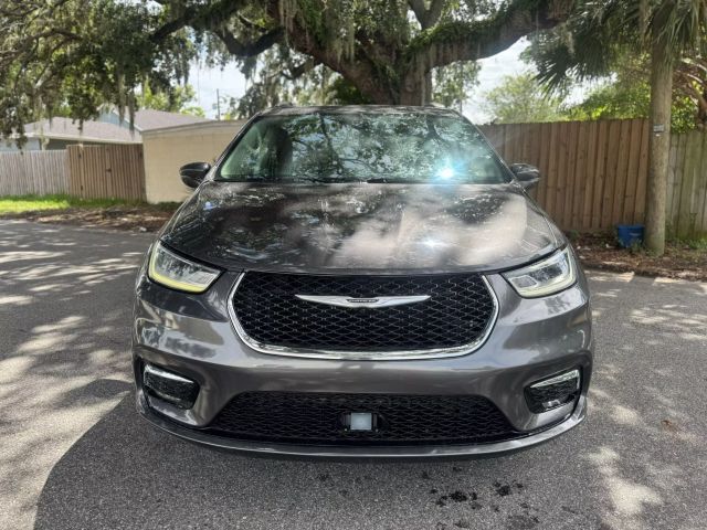 2021 Chrysler Pacifica Touring-L