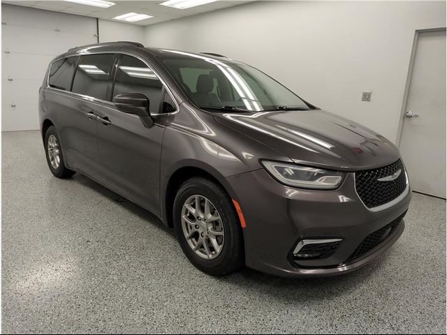 2021 Chrysler Pacifica Touring