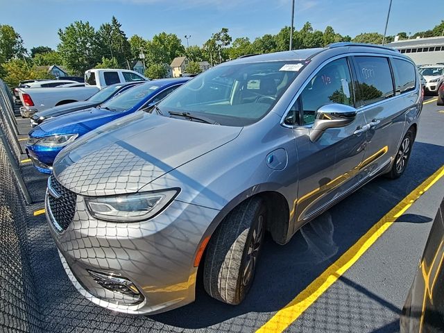 2021 Chrysler Pacifica Hybrid Limited