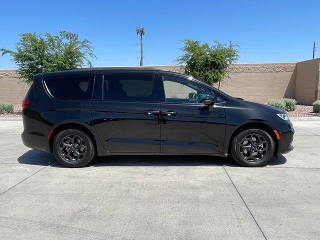 2021 Chrysler Pacifica Hybrid Limited