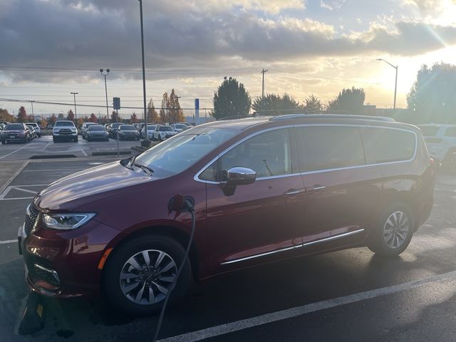 2021 Chrysler Pacifica Hybrid Limited