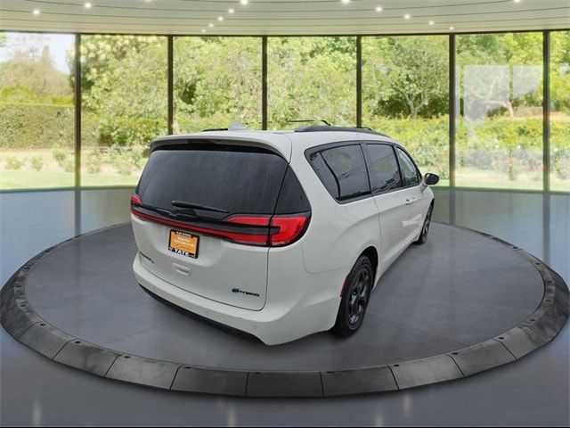 2021 Chrysler Pacifica Hybrid Limited