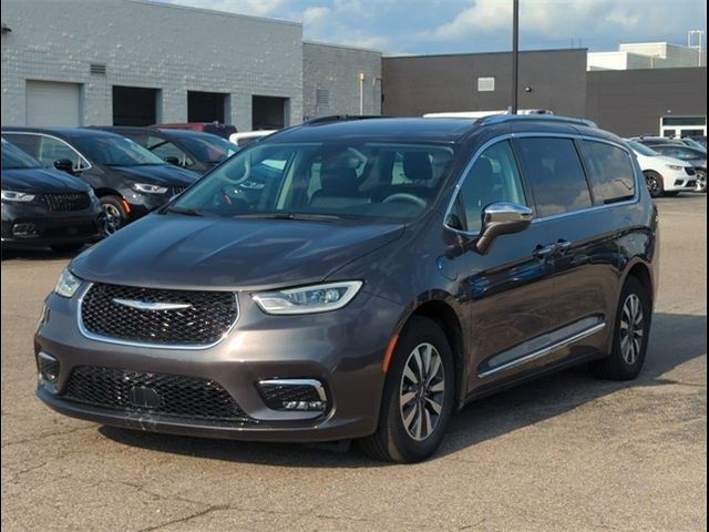 2021 Chrysler Pacifica Hybrid Limited