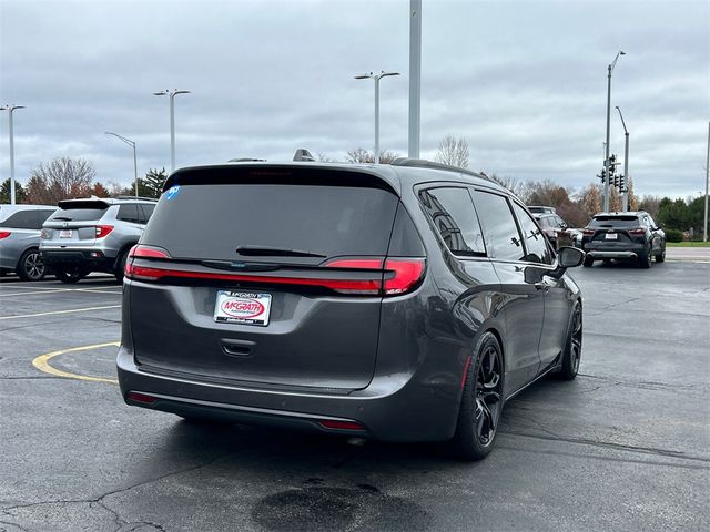 2021 Chrysler Pacifica Hybrid Limited