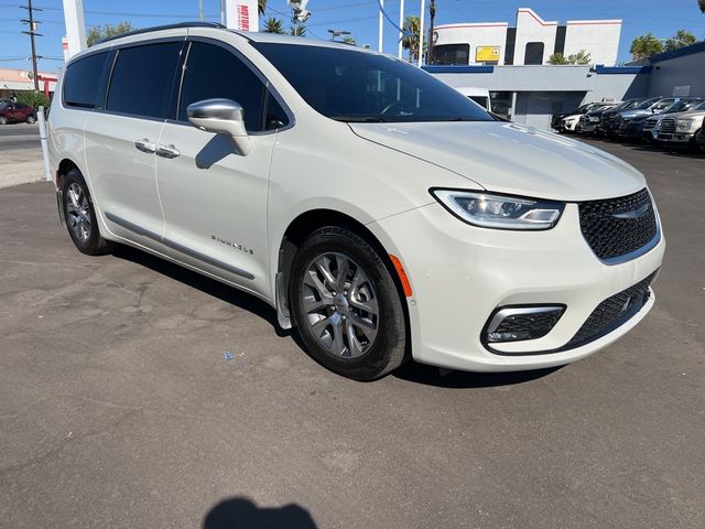 2021 Chrysler Pacifica Hybrid Pinnacle