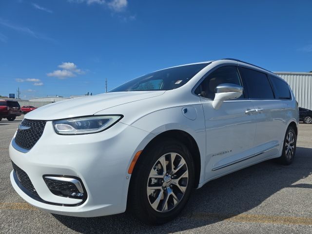 2021 Chrysler Pacifica Hybrid Pinnacle