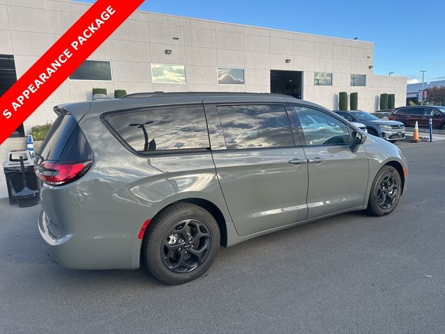 2021 Chrysler Pacifica Hybrid Touring