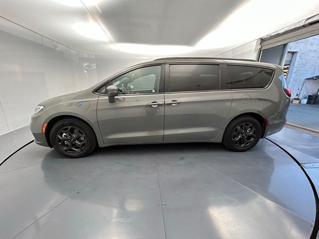 2021 Chrysler Pacifica Hybrid Touring