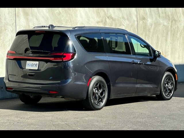 2021 Chrysler Pacifica Hybrid Touring