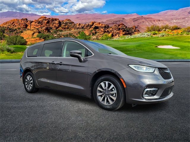 2021 Chrysler Pacifica Hybrid Touring