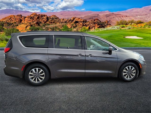 2021 Chrysler Pacifica Hybrid Touring