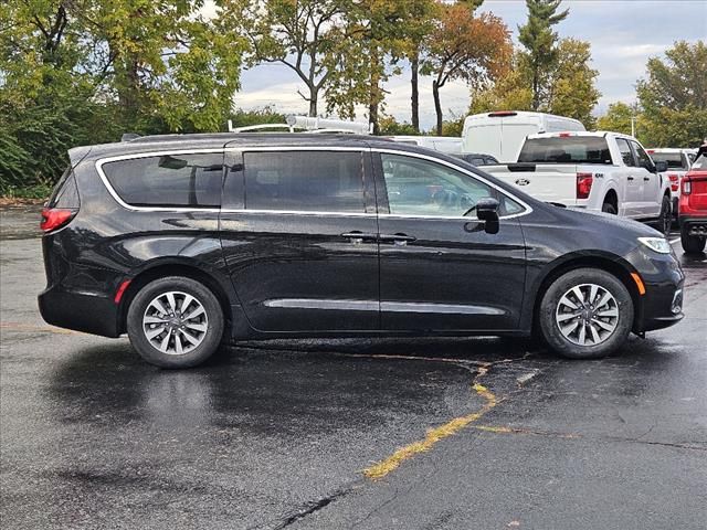 2021 Chrysler Pacifica Hybrid Touring